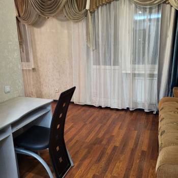 Сдается 2-х комнатная квартира, 80 м²
