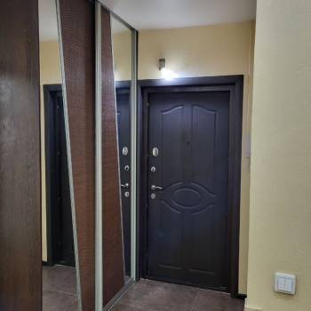 Сдается 2-х комнатная квартира, 80 м²