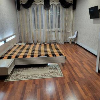 Сдается 2-х комнатная квартира, 80 м²