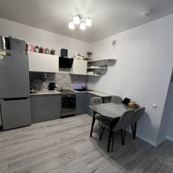 Продается 1-комнатная квартира, 41 м²