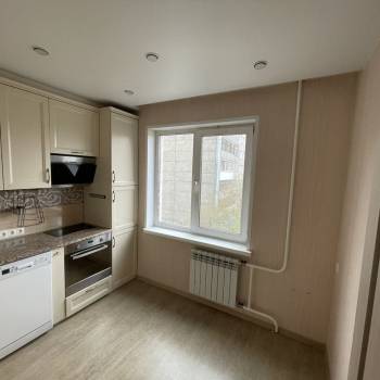 Сдается Многокомнатная квартира, 74,7 м²
