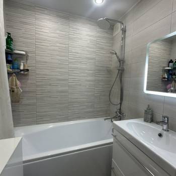 Продается 2-х комнатная квартира, 67,9 м²