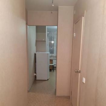 Продается 1-комнатная квартира, 42 м²