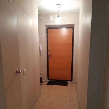 Продается 1-комнатная квартира, 42 м²