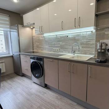Сдается Многокомнатная квартира, 60 м²