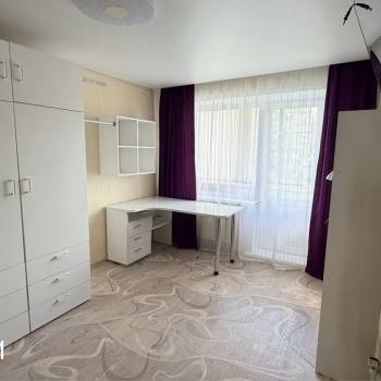 Сдается Многокомнатная квартира, 60 м²