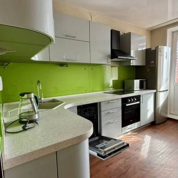 Сдается 2-х комнатная квартира, 56 м²