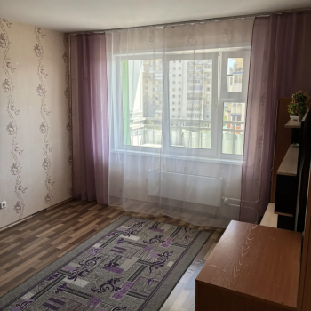 Продается 1-комнатная квартира, 37,5 м²