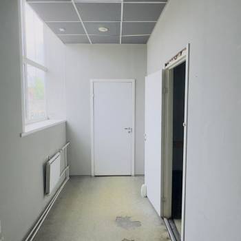 Сдается Нежилое помещение, 600 м²