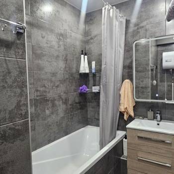 Сдается 2-х комнатная квартира, 58 м²