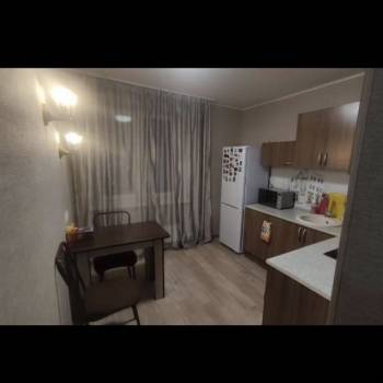Продается 1-комнатная квартира, 33 м²