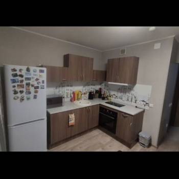 Продается 1-комнатная квартира, 33 м²
