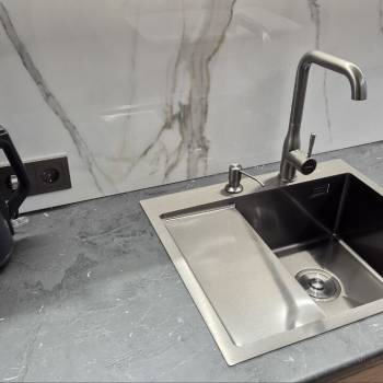Сдается 1-комнатная квартира, 409 м²
