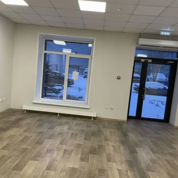 Сдается Нежилое помещение, 90 м²