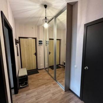 Продается 1-комнатная квартира, 41,6 м²