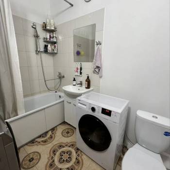 Продается 1-комнатная квартира, 41,6 м²