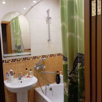 Продается Многокомнатная квартира, 62 м²