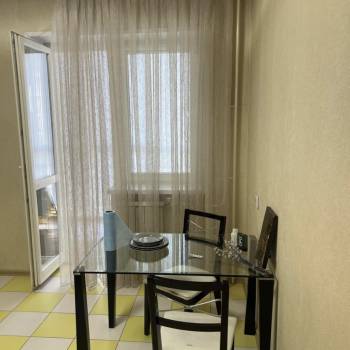 Сдается 1-комнатная квартира, 42,8 м²