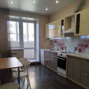 Сдается 2-х комнатная квартира, 53 м²