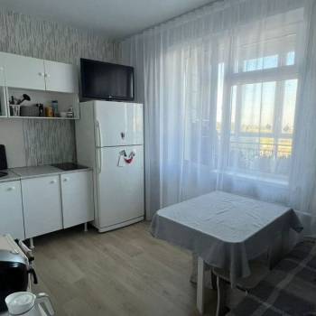 Сдается 1-комнатная квартира, 37 м²