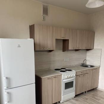 Сдается 1-комнатная квартира, 38 м²