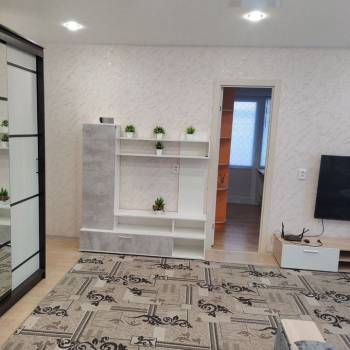 Продается 2-х комнатная квартира, 42 м²
