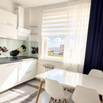 Сдается 1-комнатная квартира, 43 м²