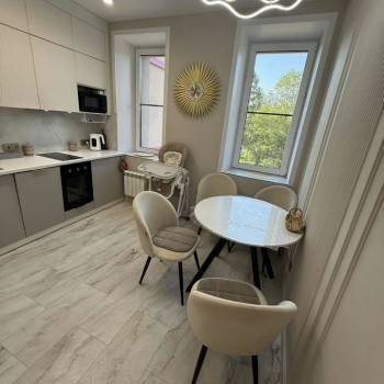 Сдается Многокомнатная квартира, 60 м²