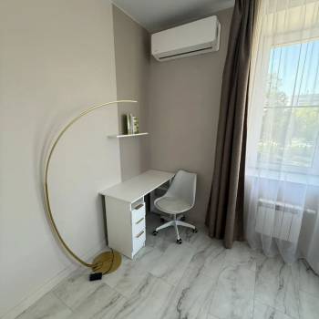 Сдается Многокомнатная квартира, 60 м²