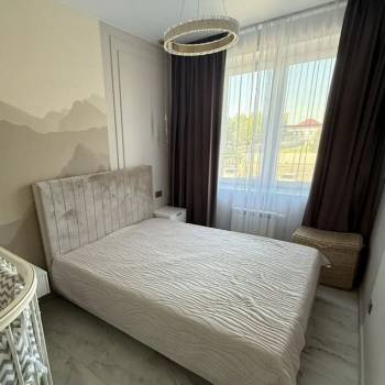 Сдается Многокомнатная квартира, 60 м²