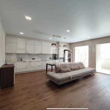 Продается 3-х комнатная квартира, 157,7 м²