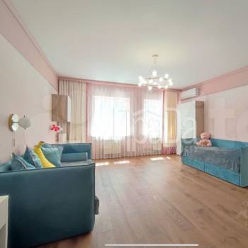 Продается 3-х комнатная квартира, 157,7 м²