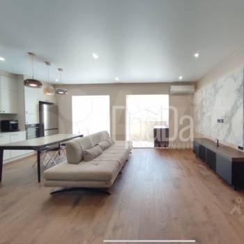 Продается 3-х комнатная квартира, 157,7 м²