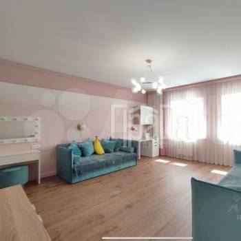 Продается 3-х комнатная квартира, 157,7 м²