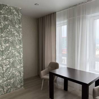 Сдается 1-комнатная квартира, 50 м²