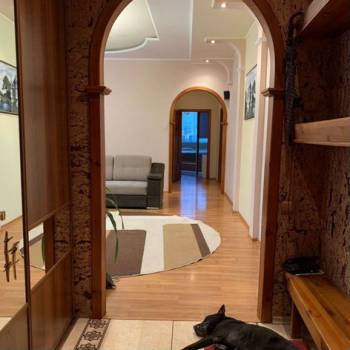 Продается Многокомнатная квартира, 120 м²