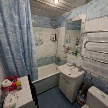 Продается 3-х комнатная квартира, 63,7 м²