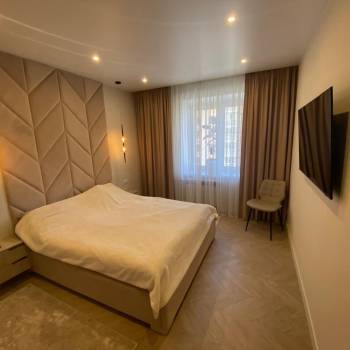 Продается Многокомнатная квартира, 112 м²