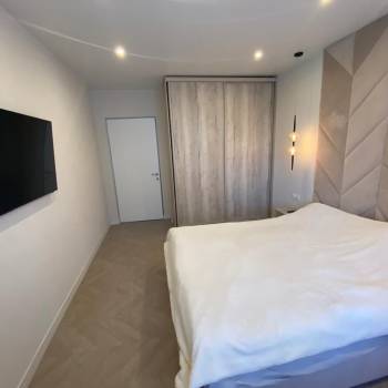 Продается Многокомнатная квартира, 112 м²