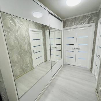 Сдается 2-х комнатная квартира, 77 м²