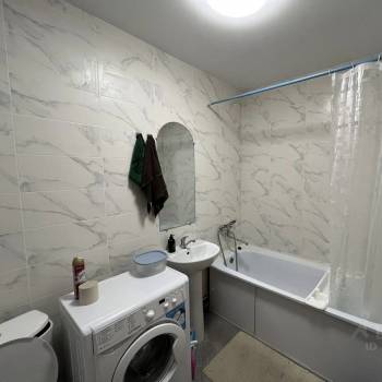 Сдается 1-комнатная квартира, 39 м²