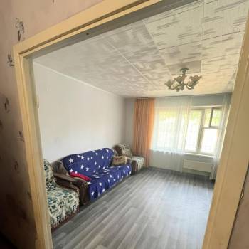 Сдается 1-комнатная квартира, 42 м²