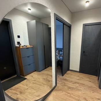 Продается 1-комнатная квартира, 41 м²