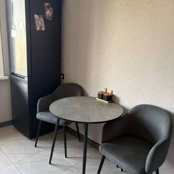 Продается 1-комнатная квартира, 41 м²