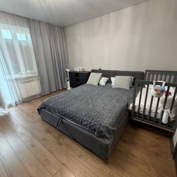 Продается 1-комнатная квартира, 41 м²