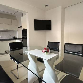Сдается Многокомнатная квартира, 80 м²