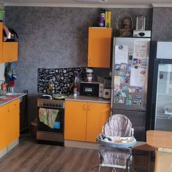 Продается Многокомнатная квартира, 69,3 м²