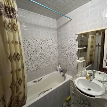 Сдается Многокомнатная квартира, 80,4 м²