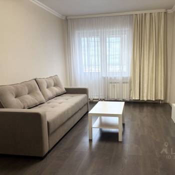 Сдается 1-комнатная квартира, 47 м²