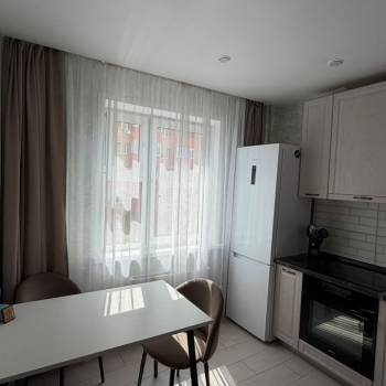 Продается 1-комнатная квартира, 43,7 м²